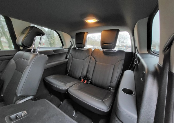 Mercedes-Benz GL cena 169900 przebieg: 24817, rok produkcji 2016 z Warszawa małe 704